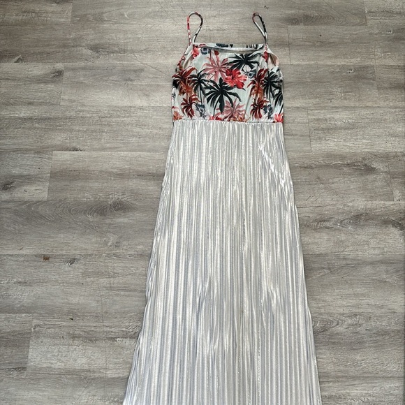 Zara tropical camisole style pleated midi dress Sz small - Picture 7 of 9